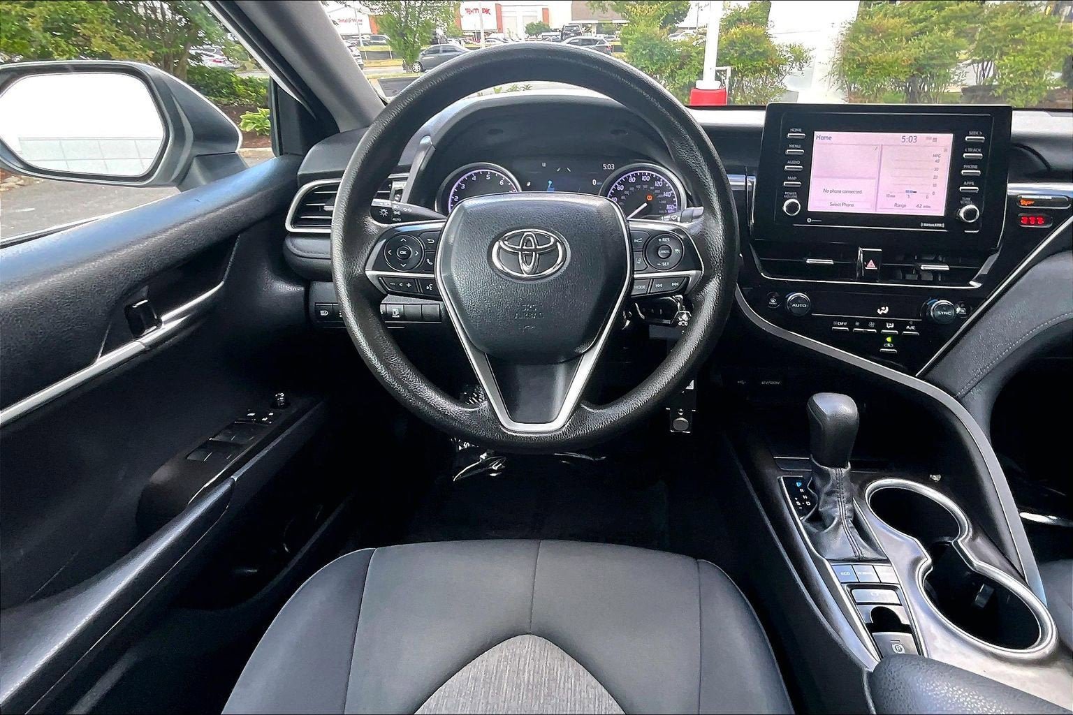 Used 2022 Toyota Camry LE AWD/4WD image 5