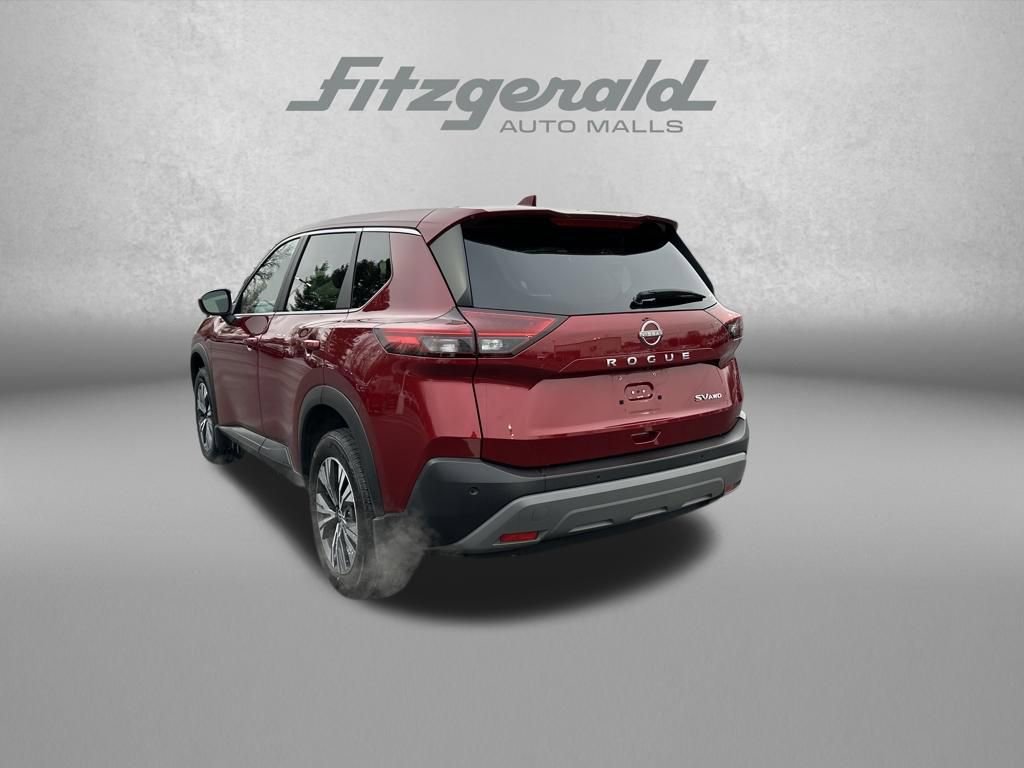 Used 2023 Nissan Rogue SV image 5