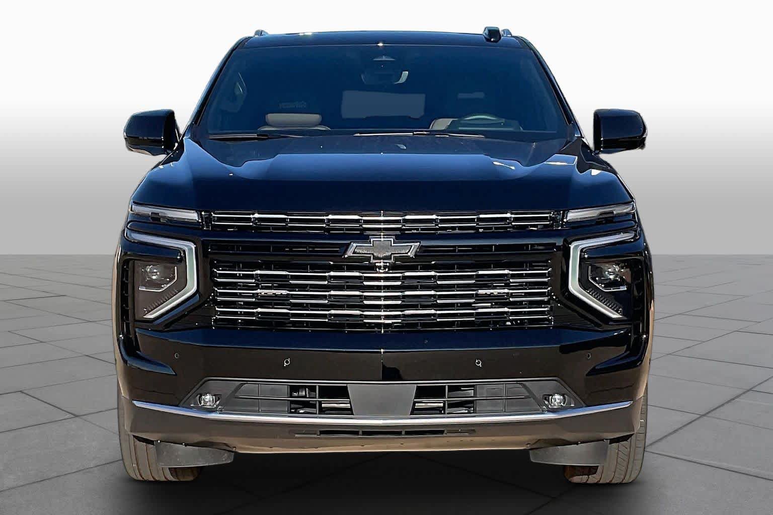 Used 2026 Chevrolet Tahoe High Country w/ LPO, Illumination Package AWD/4WD image 3
