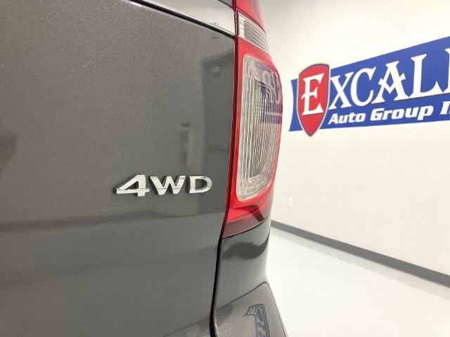 Used 2014 Ford Explorer Limited w/ Equipment Group 301A AWD/4WD image 28