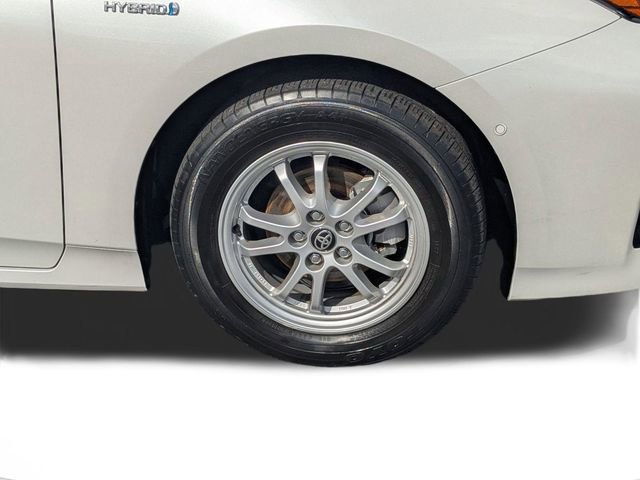 Used 2022 Toyota Prius LE image 10