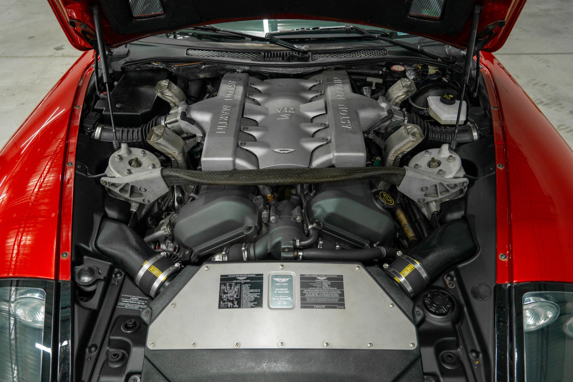 Used 2005 Aston Martin Vanquish S RWD image 11