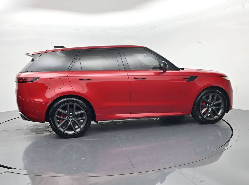 Used 2024 Land Rover Range Rover Sport Dynamic SE AWD/4WD image 8