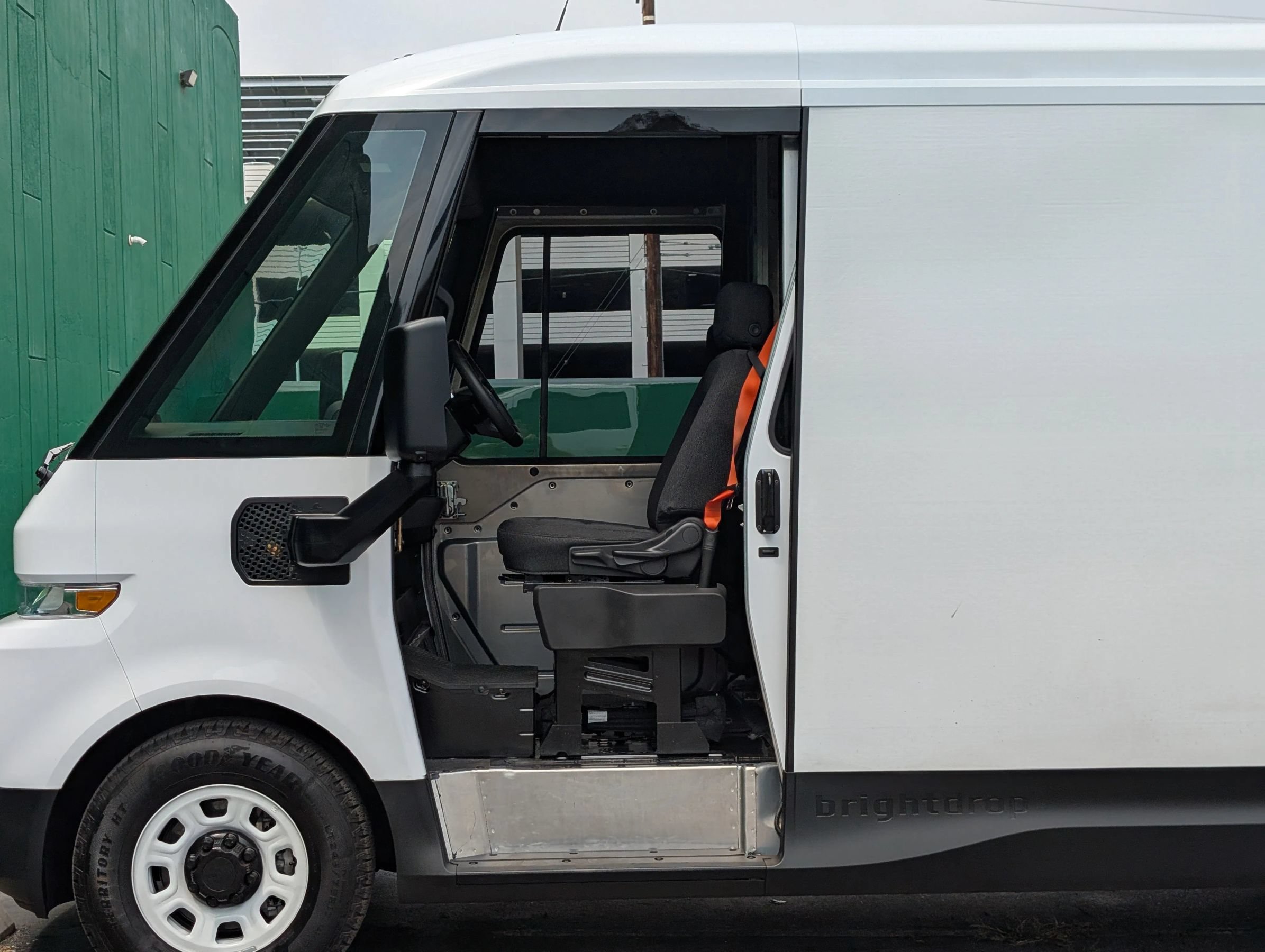 Used 2025 Chevrolet Brightdrop 400 FWD image 17