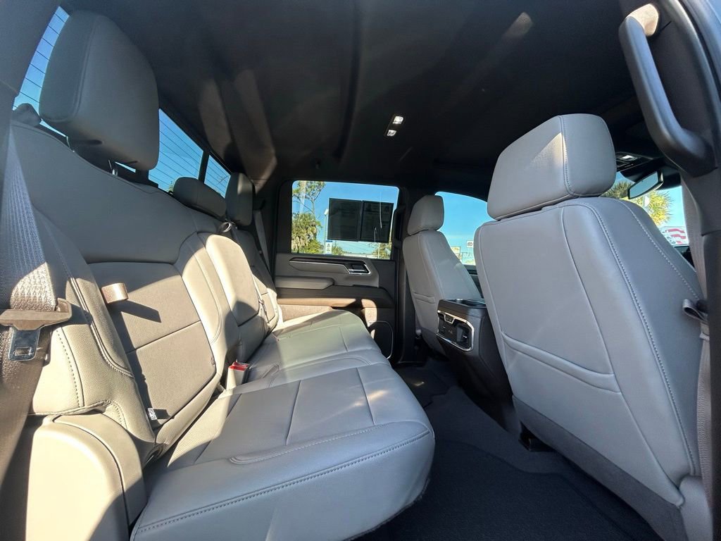 Used 2024 GMC Sierra 2500 SLT w/ SLT Premium Package image 21