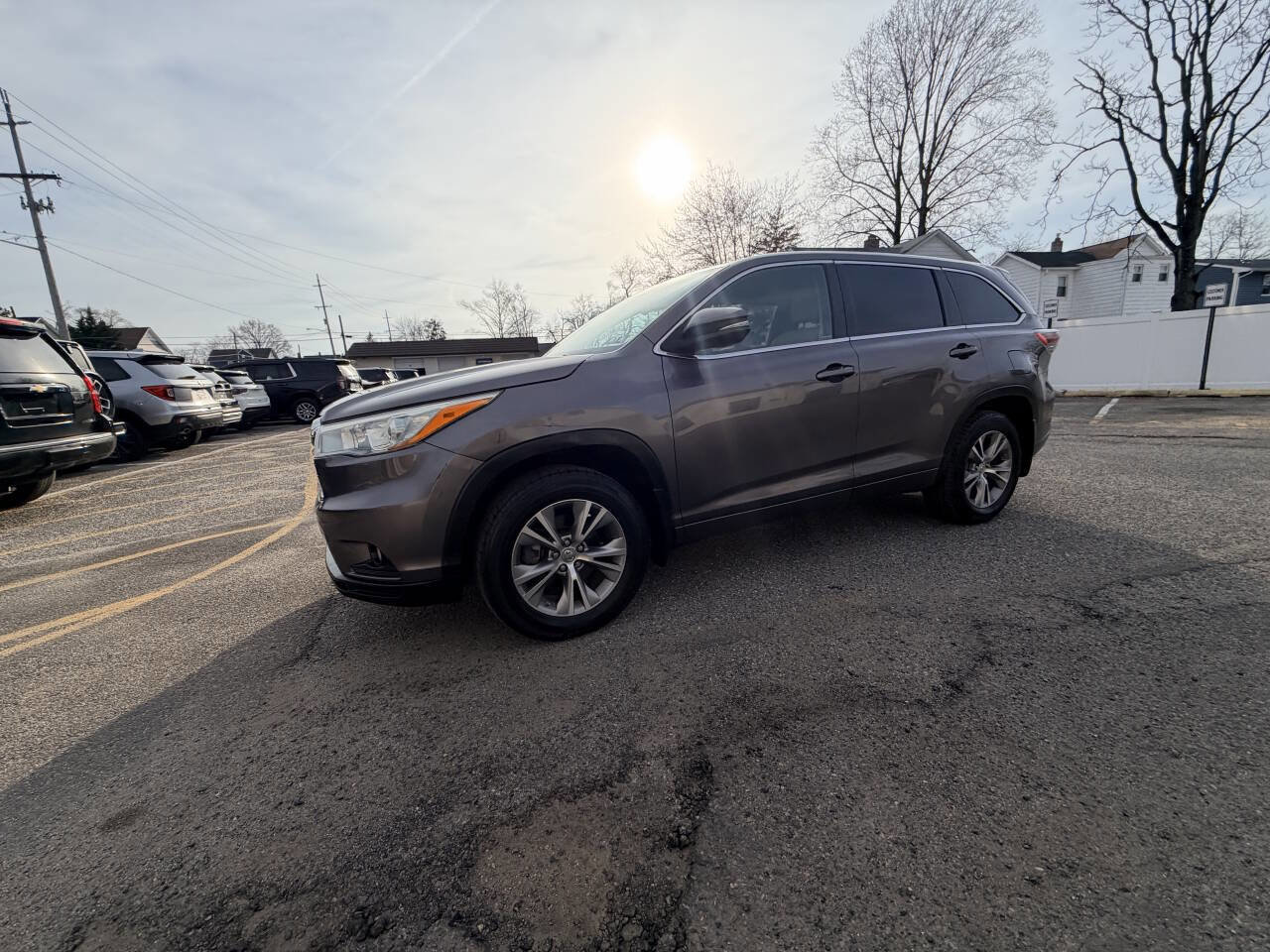 Used 2015 Toyota Highlander Plus AWD/4WD image 34