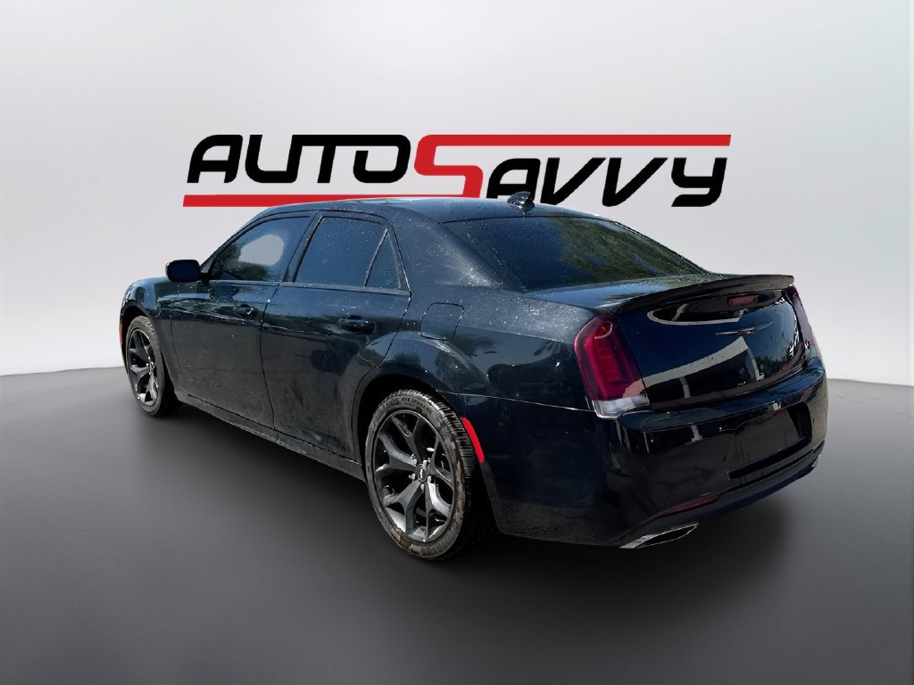 Used 2022 Chrysler 300 S w/ Comfort Group RWD image 5