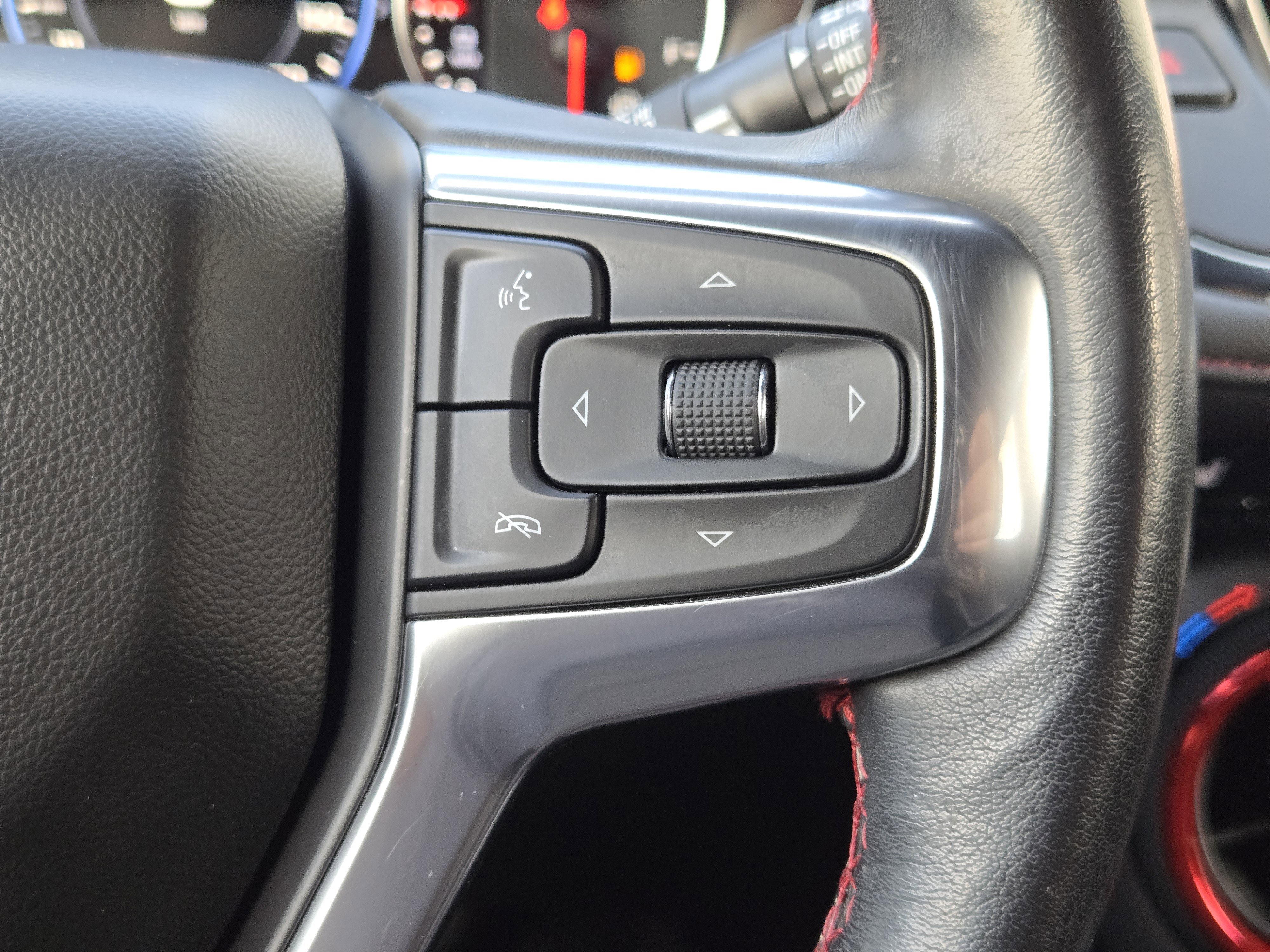 Used 2021 Chevrolet Blazer RS w/ Enhanced Convenience Package image 32