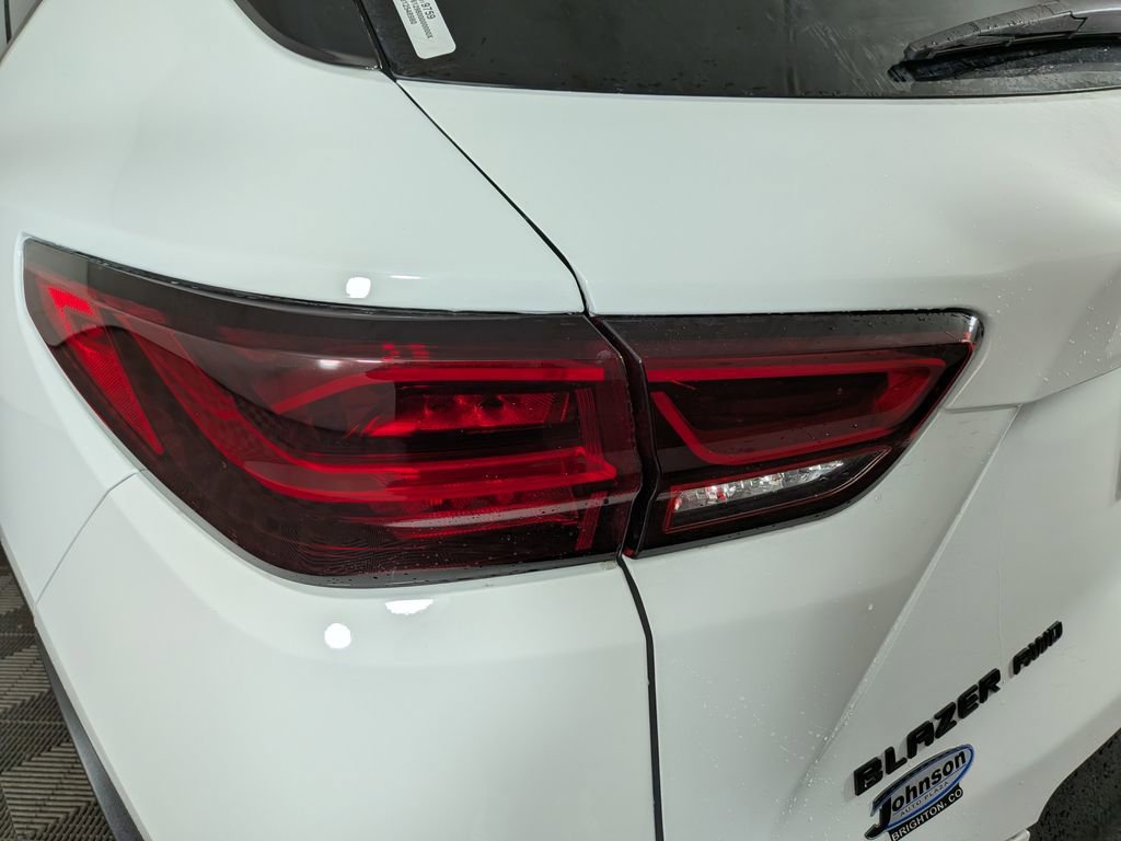 New 2026 Chevrolet Blazer LT w/ Midnight/Sport Edition AWD/4WD image 12