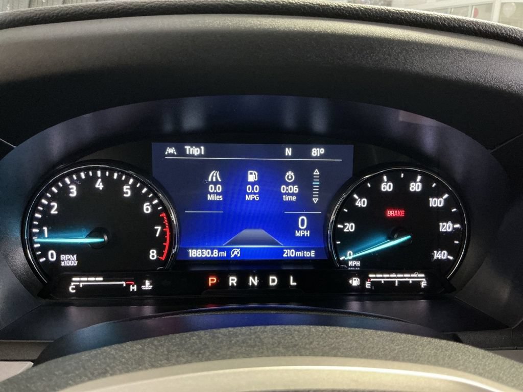 Used 2023 Ford Explorer XLT AWD/4WD image 18