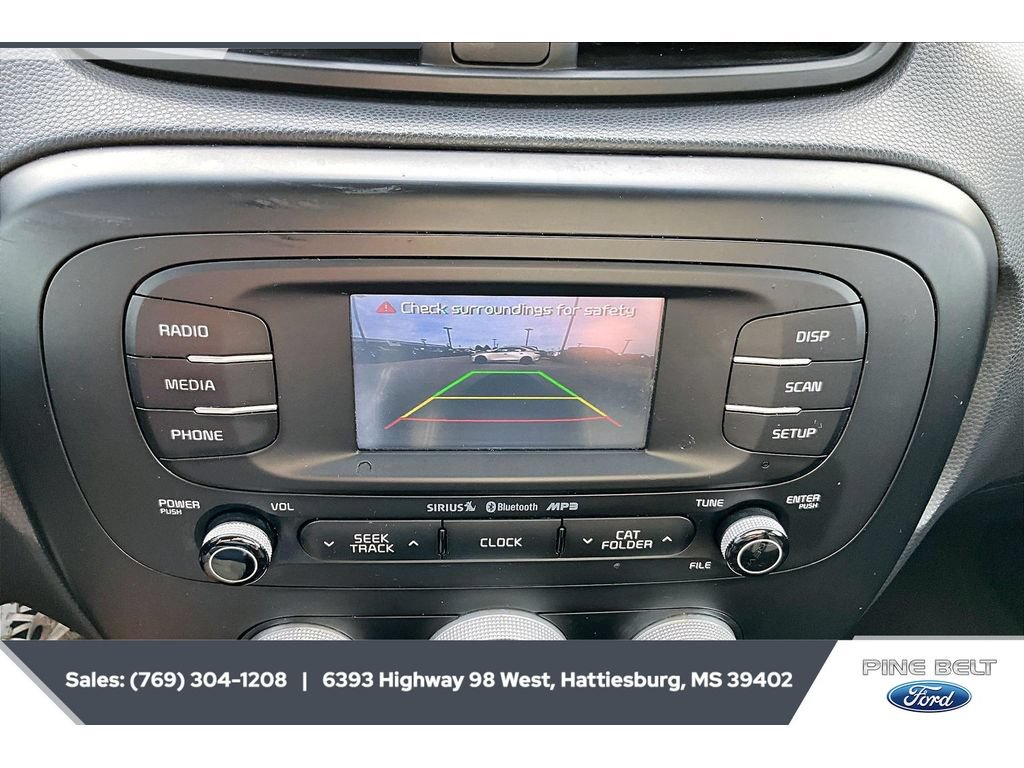 Used 2016 Kia Soul + FWD image 15