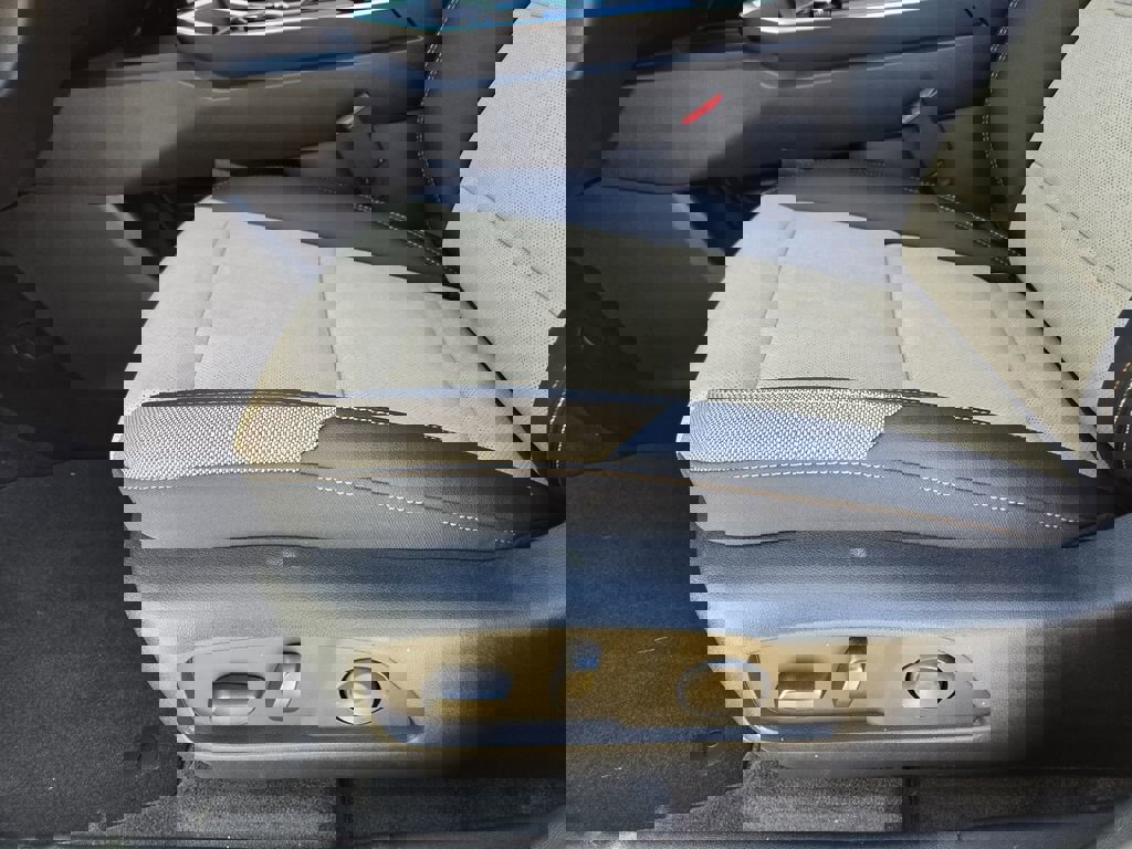 New 2026 Chevrolet Equinox ACTIV w/ Convenience Package III image 14