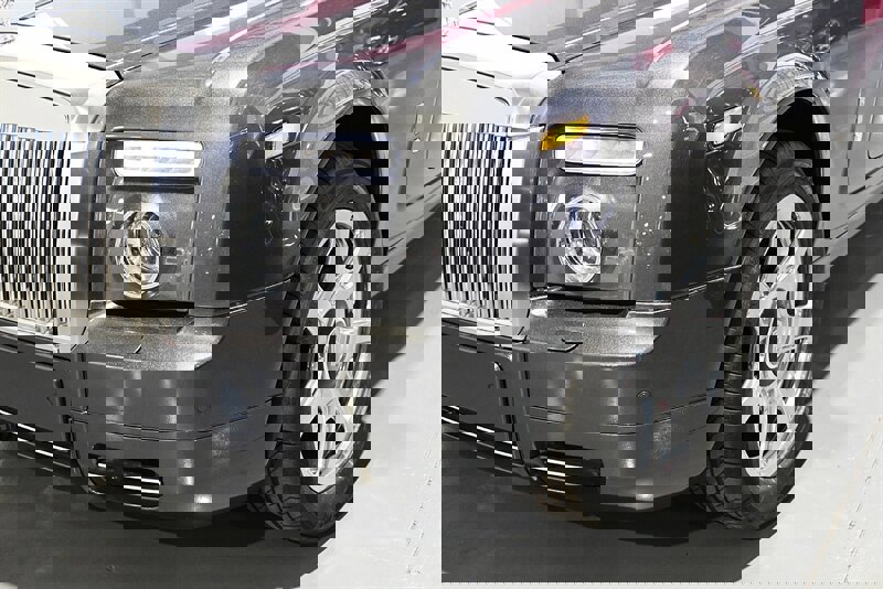 Used 2012 Rolls-Royce Phantom Drophead Coupe image 12