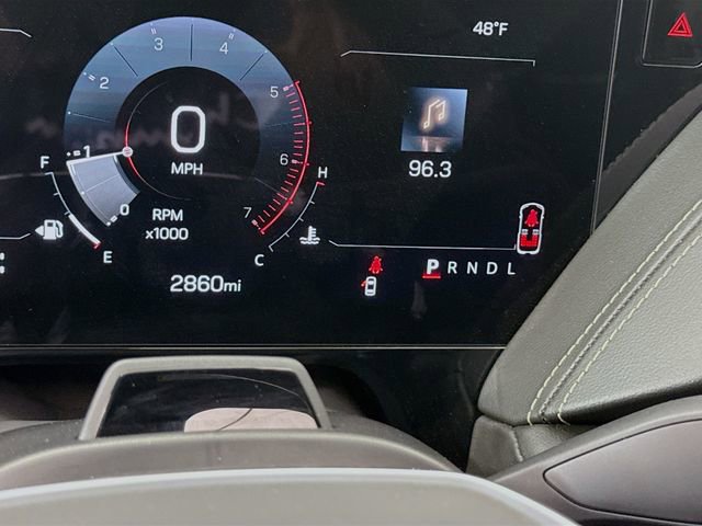 Used 2025 GMC Yukon Elevation w/ Elevation Premium Package image 14