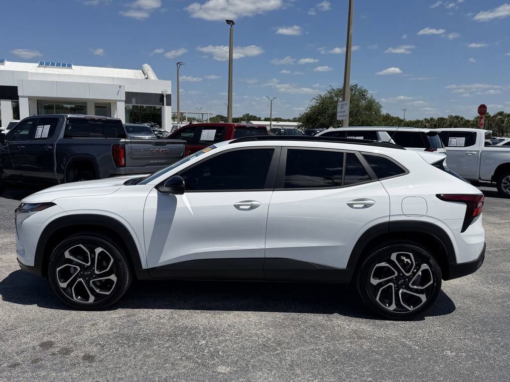 Certified 2026 Chevrolet Trax RS w/ Driver Confidence Package FWD image 8