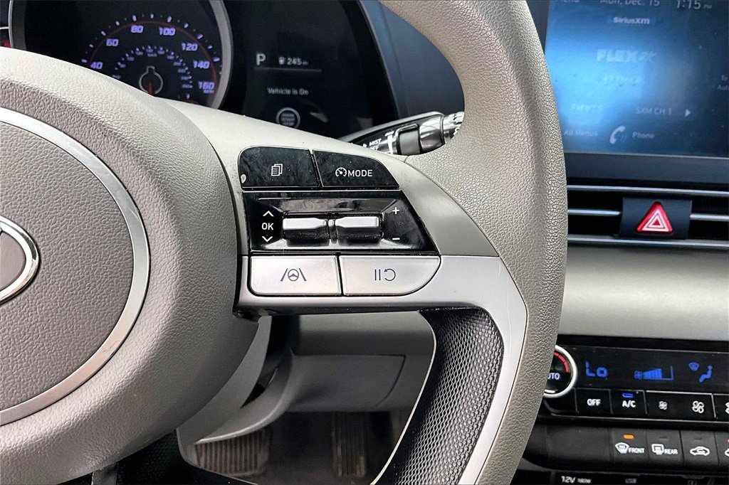 Used 2023 Hyundai Elantra SEL image 19