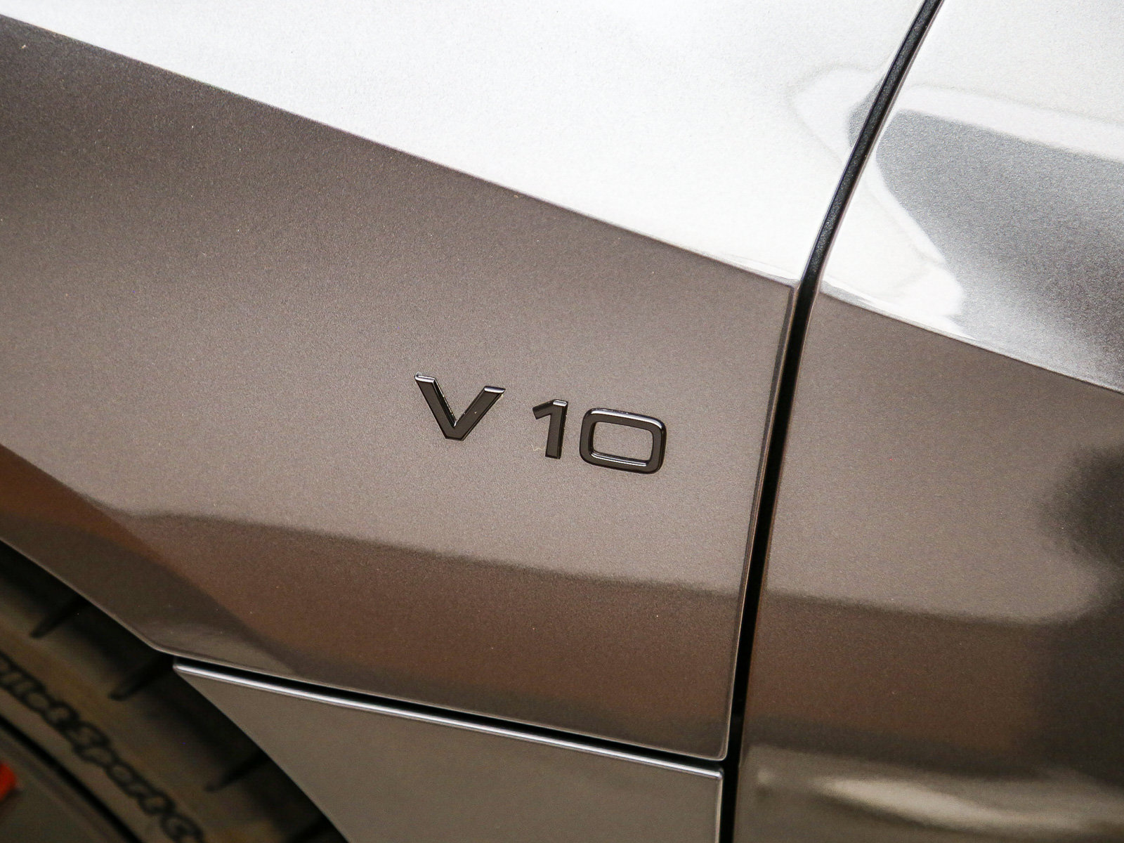 Used 2023 Audi R8 V10 GT RWD image 31