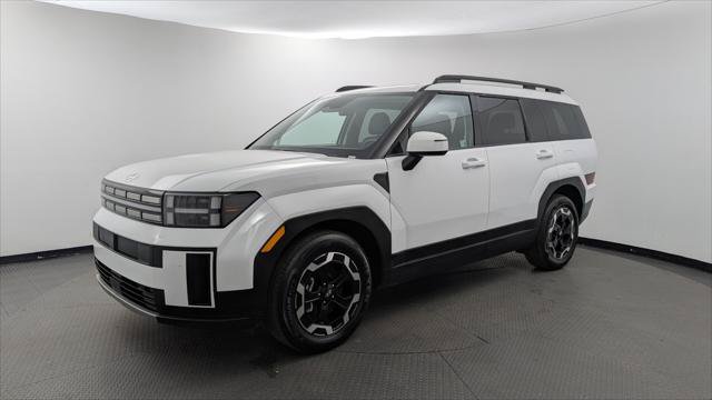 Used 2026 Hyundai Santa Fe SEL FWD image 2