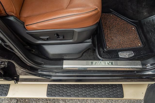 Used 2017 RAM 3500 Laramie Longhorn image 44