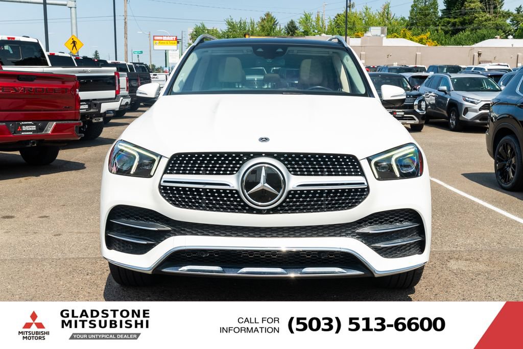Used 2021 Mercedes-Benz GLE 450 4MATIC w/ AMG Line Exterior image 2