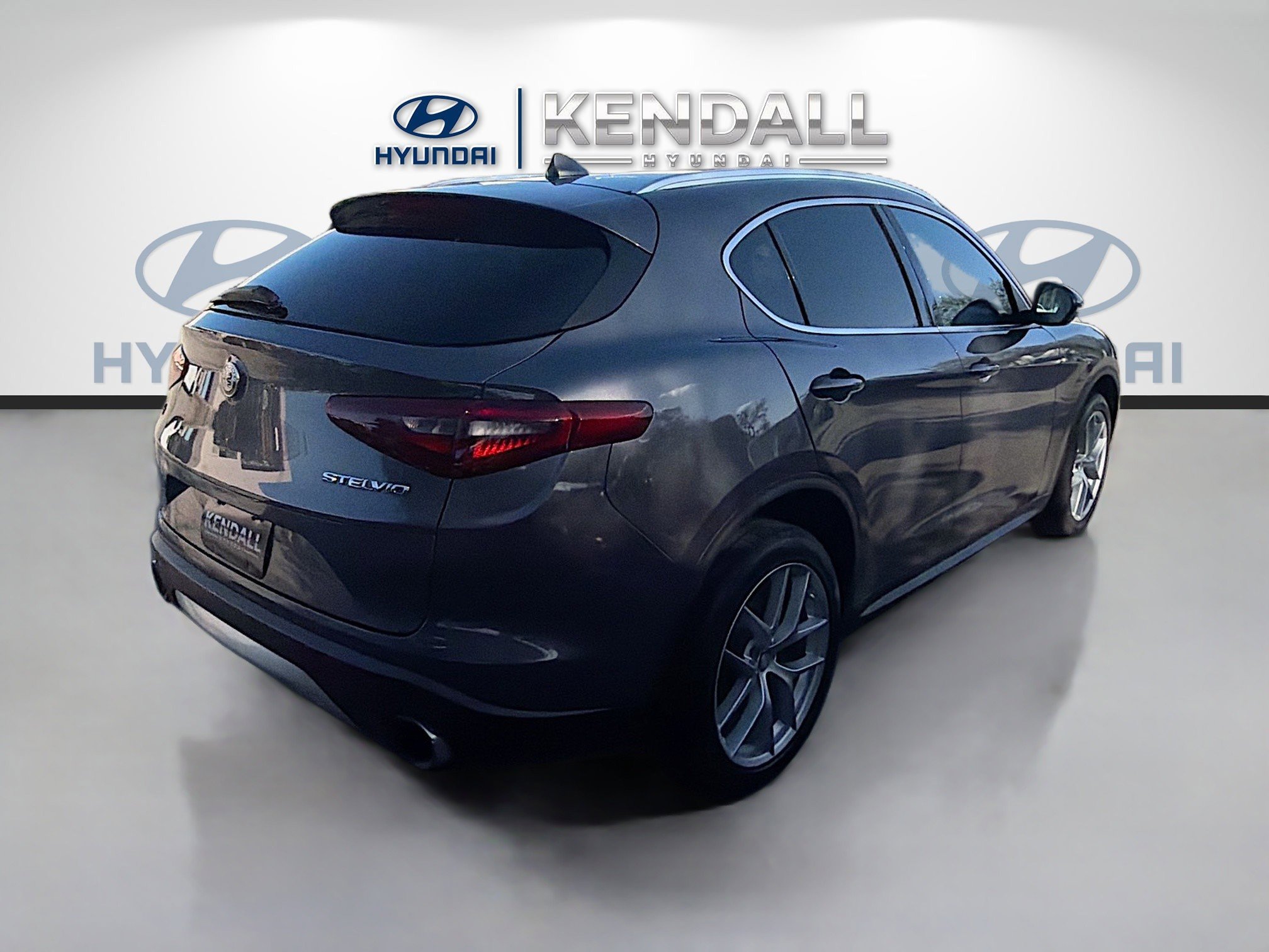 Used 2018 Alfa Romeo Stelvio Ti image 6