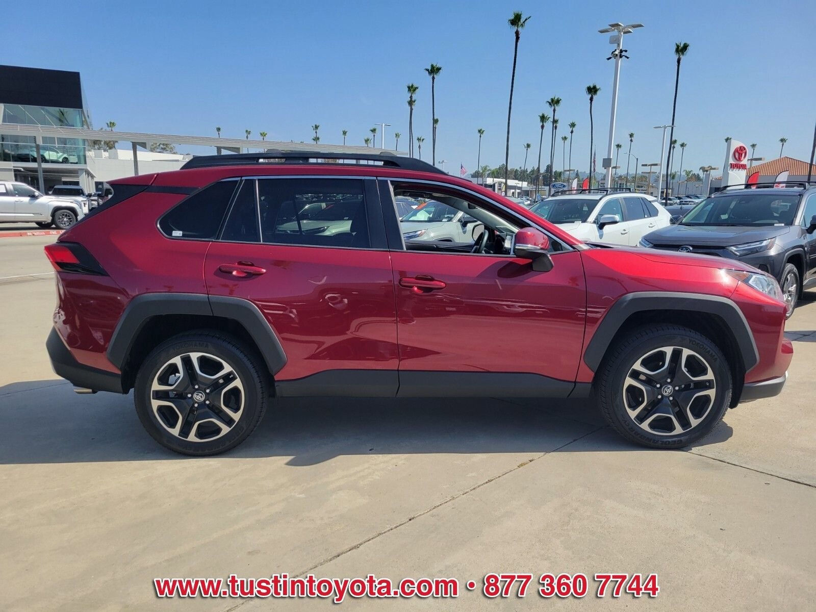 Certified 2019 Toyota RAV4 Adventure AWD/4WD image 3
