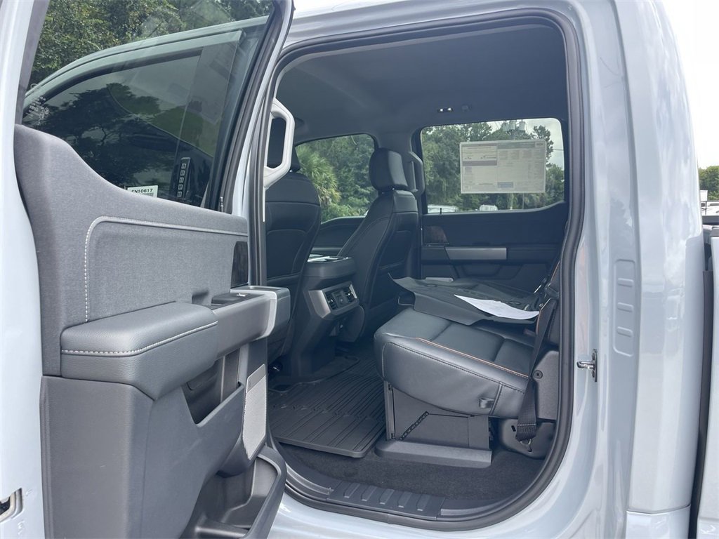 New 2026 Ford F350 Lariat w/ Chrome Package image 22