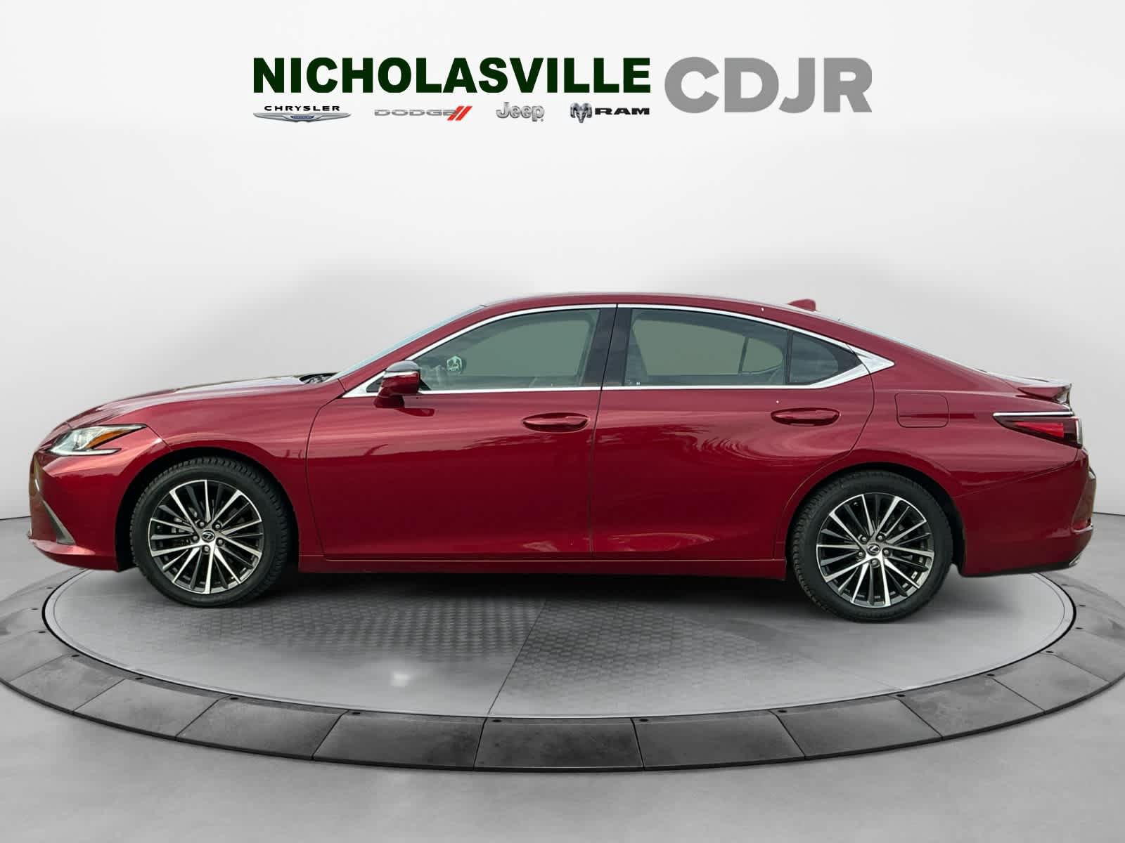 Used 2022 Lexus ES 350 w/ Premium Package FWD image 2