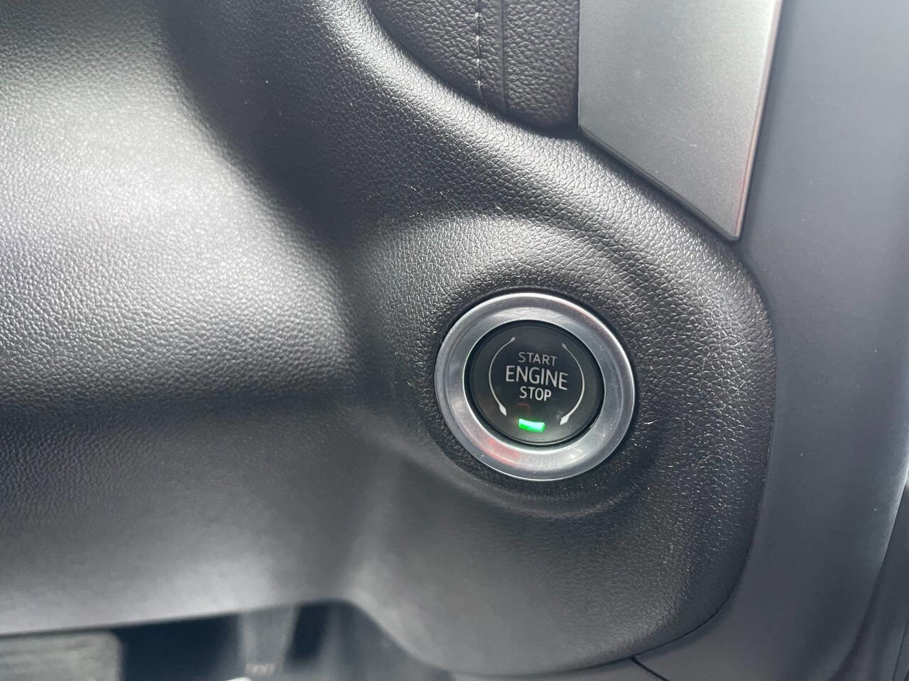 Used 2020 Chevrolet Silverado 1500 LT w/ All-Star Edition image 23