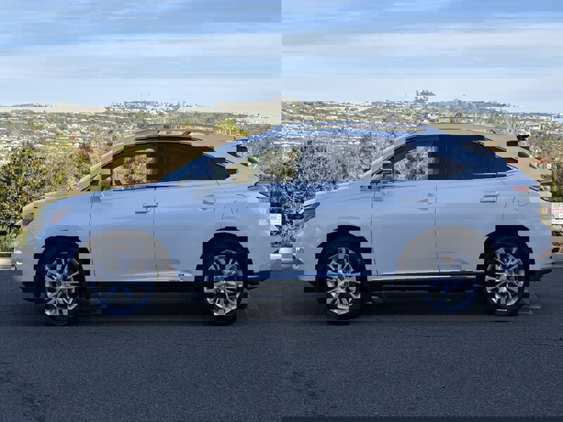 Used 2010 Lexus RX 450h AWD image 3