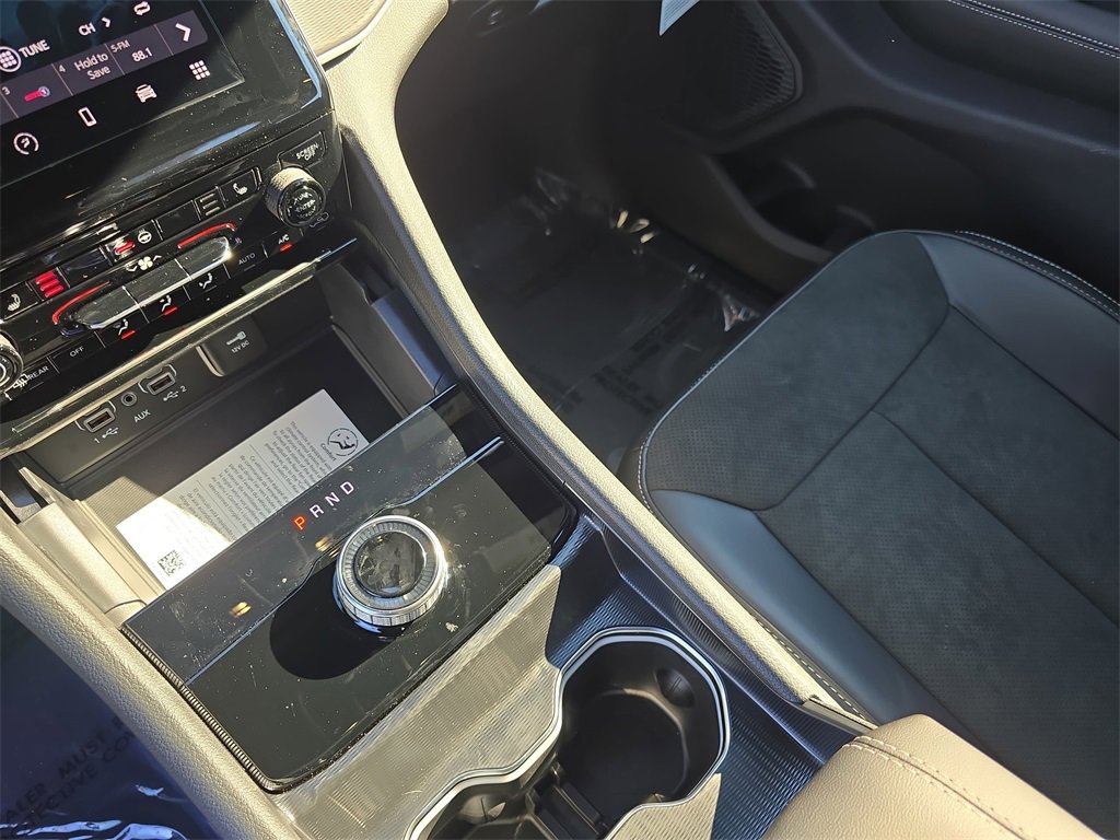 New 2025 Jeep Grand Cherokee L Altitude image 26