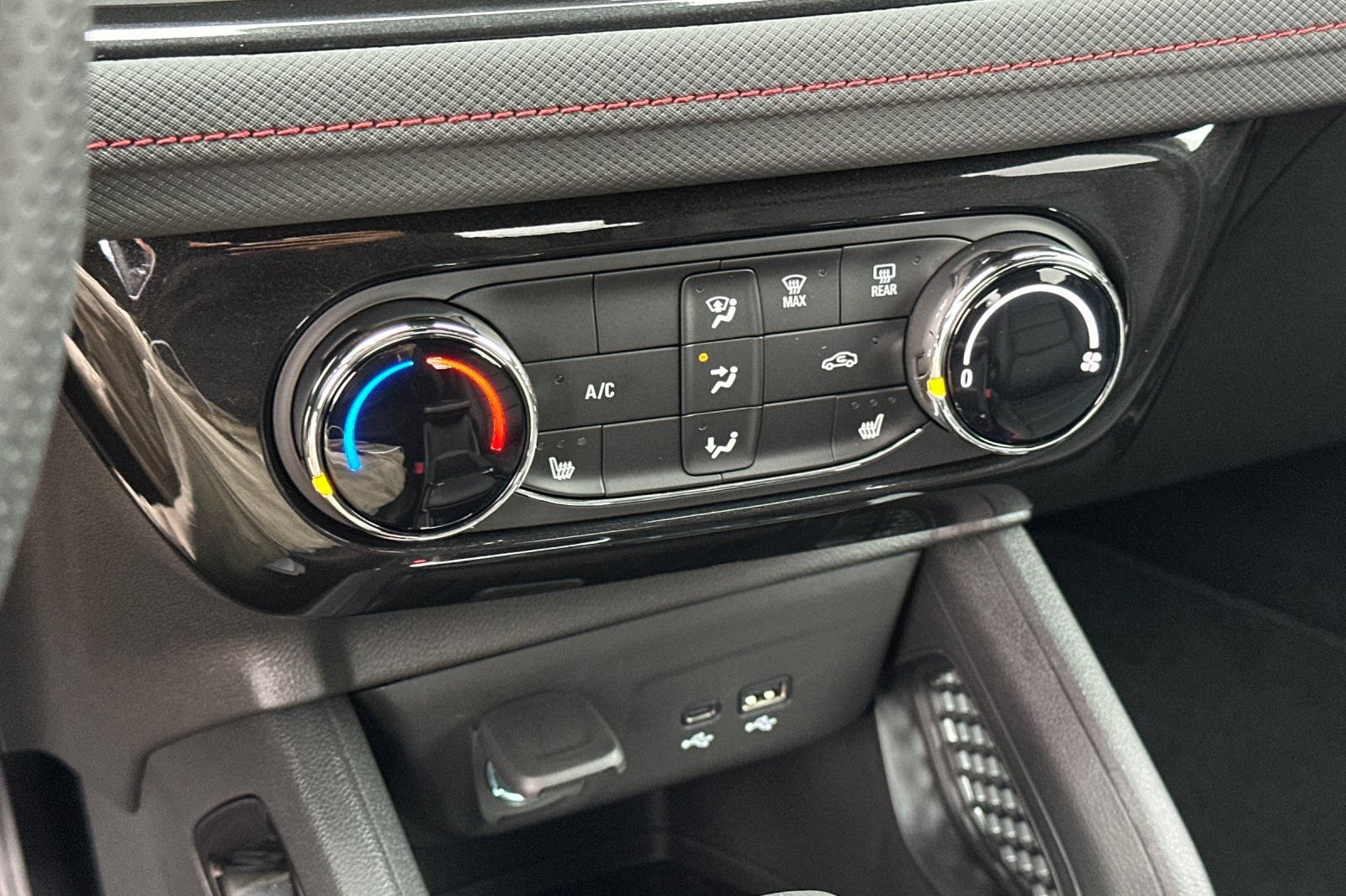 New 2026 Chevrolet TrailBlazer RS w/ Driver Confidence Package FWD image 20