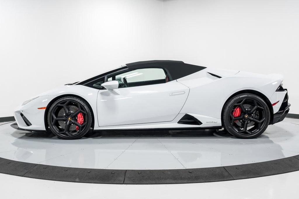 Used 2023 Lamborghini Huracan EVO RWD image 42
