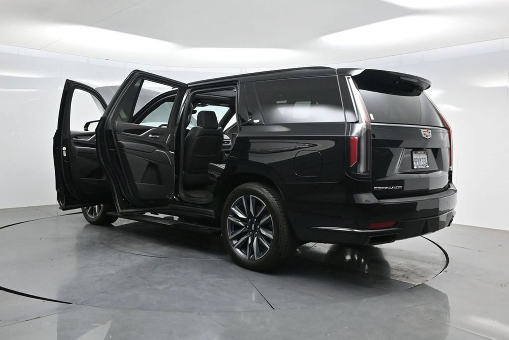 Used 2024 Cadillac Escalade Sport w/ Touring Package AWD/4WD image 54