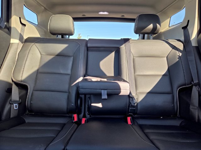 Used 2019 GMC Terrain Denali w/ Advanced Safety Package FWD image 10