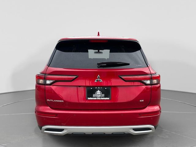 Used 2023 Mitsubishi Outlander SE image 7