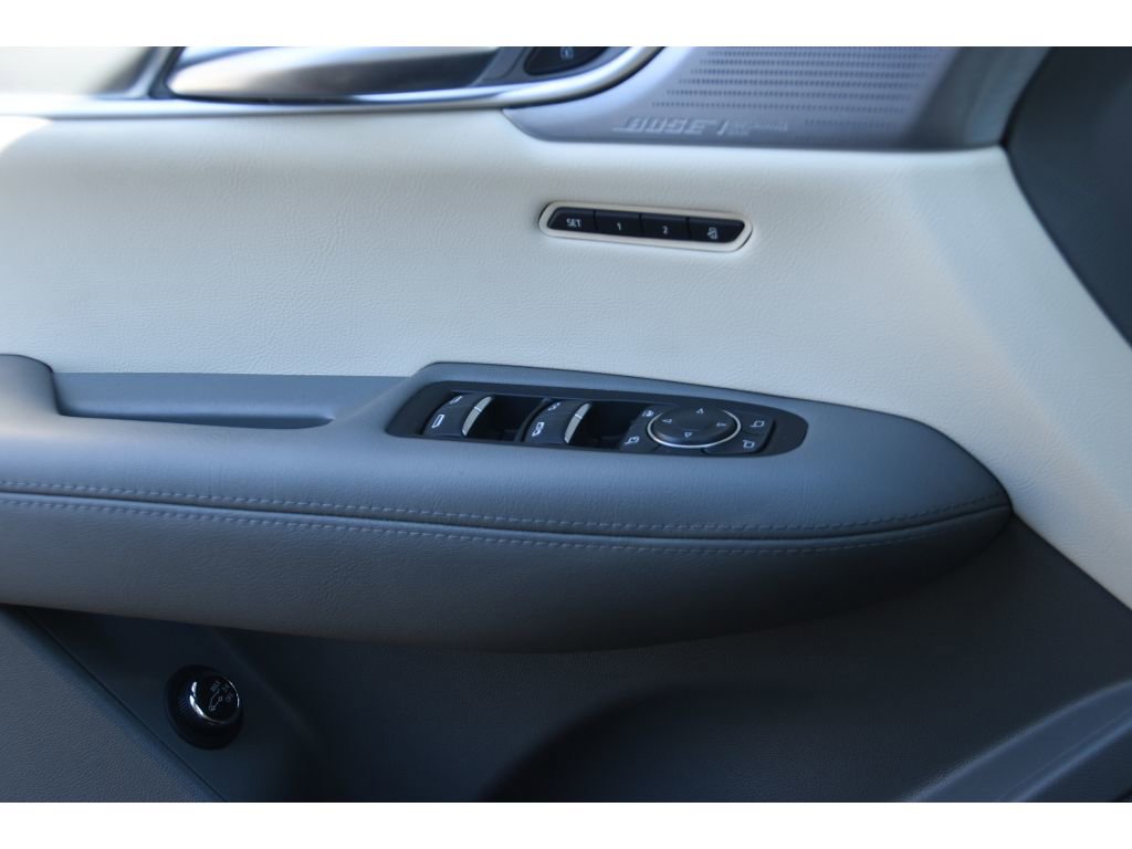 Used 2023 Cadillac XT5 Premium Luxury image 27
