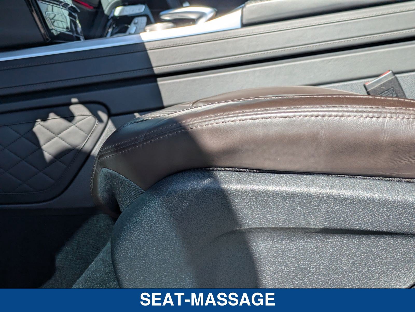 Used 2022 Mercedes-Benz G 550 image 23