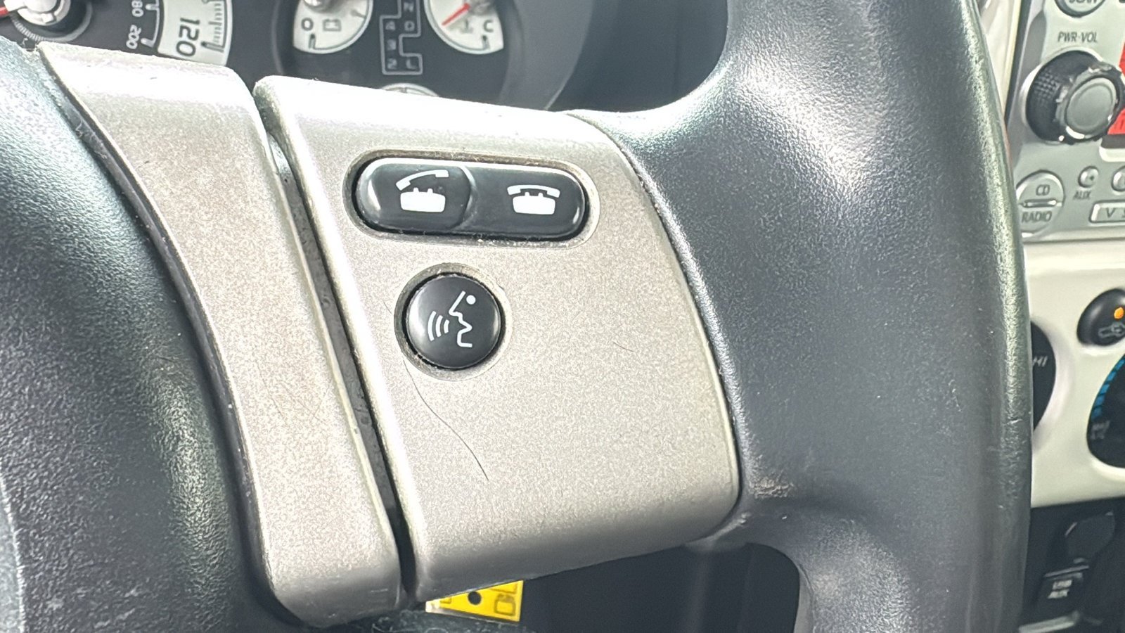 Used 2012 Toyota FJ Cruiser 2WD w/ Convenience Pkg image 21