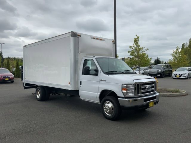 Used 2019 Ford E-450 and Econoline 450 Super Duty w/ Exterior Upgrade Package image 3