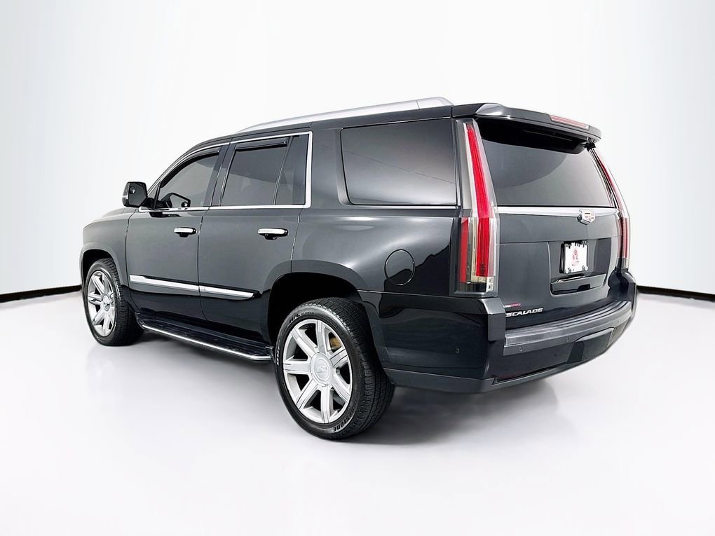 Used 2018 Cadillac Escalade Premium Luxury image 7