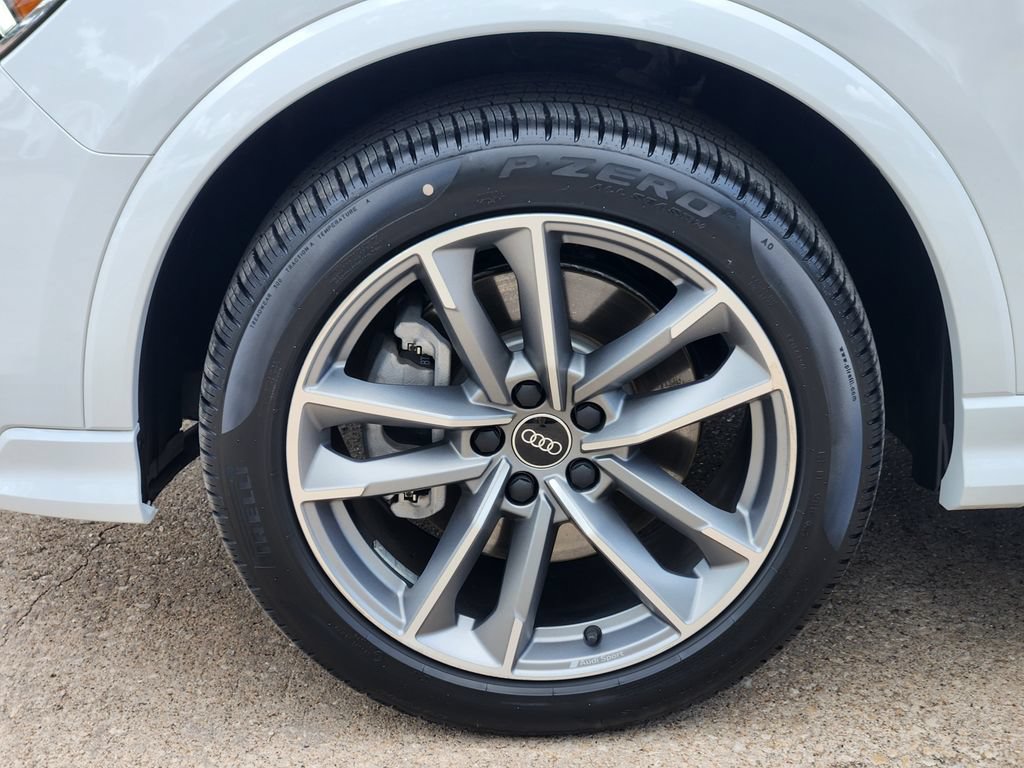 Certified 2023 Audi Q3 2.0T Premium Plus w/ Premium Plus Package AWD/4WD image 14