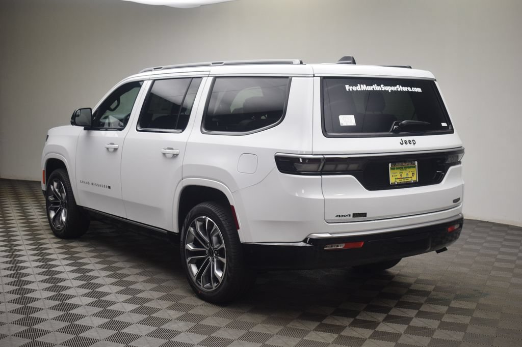 New 2026 Jeep Grand Wagoneer Summit AWD/4WD image 12