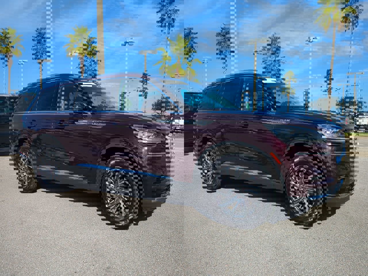 Certified 2023 Lincoln Aviator AWD w/ Class IV Trailer Tow Package image 2