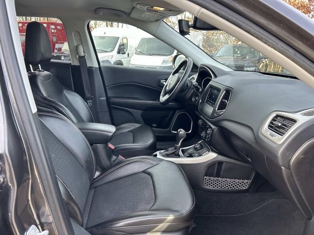 Used 2019 Jeep Compass Latitude image 17
