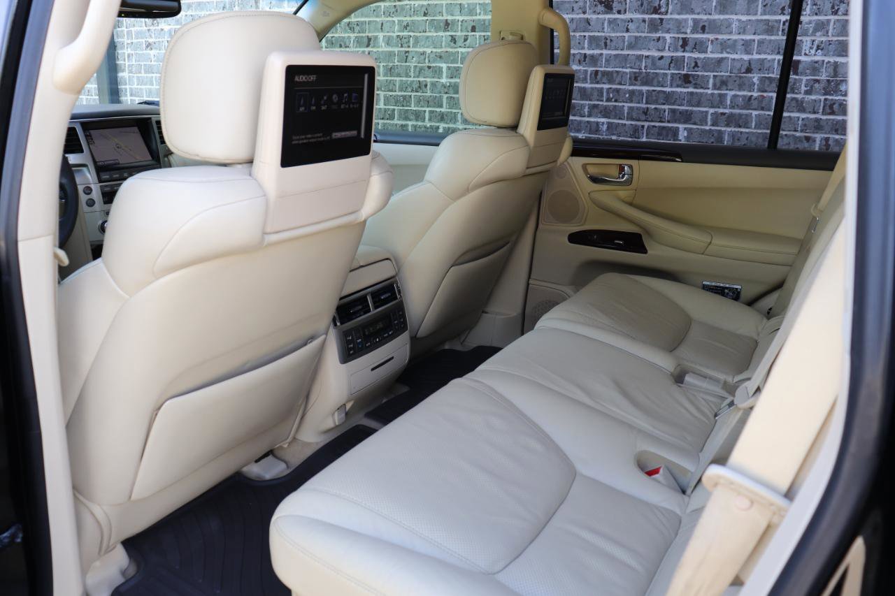 Used 2014 Lexus LX 570 4WD image 51