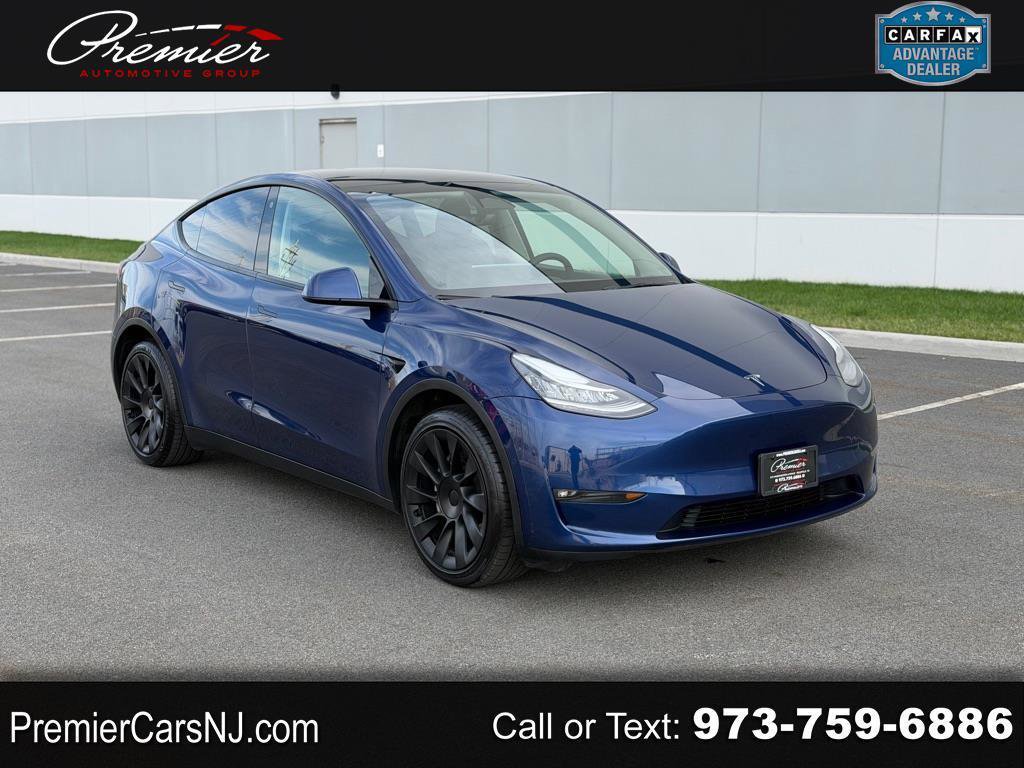 Used 2022 Tesla Model Y Long Range image 1