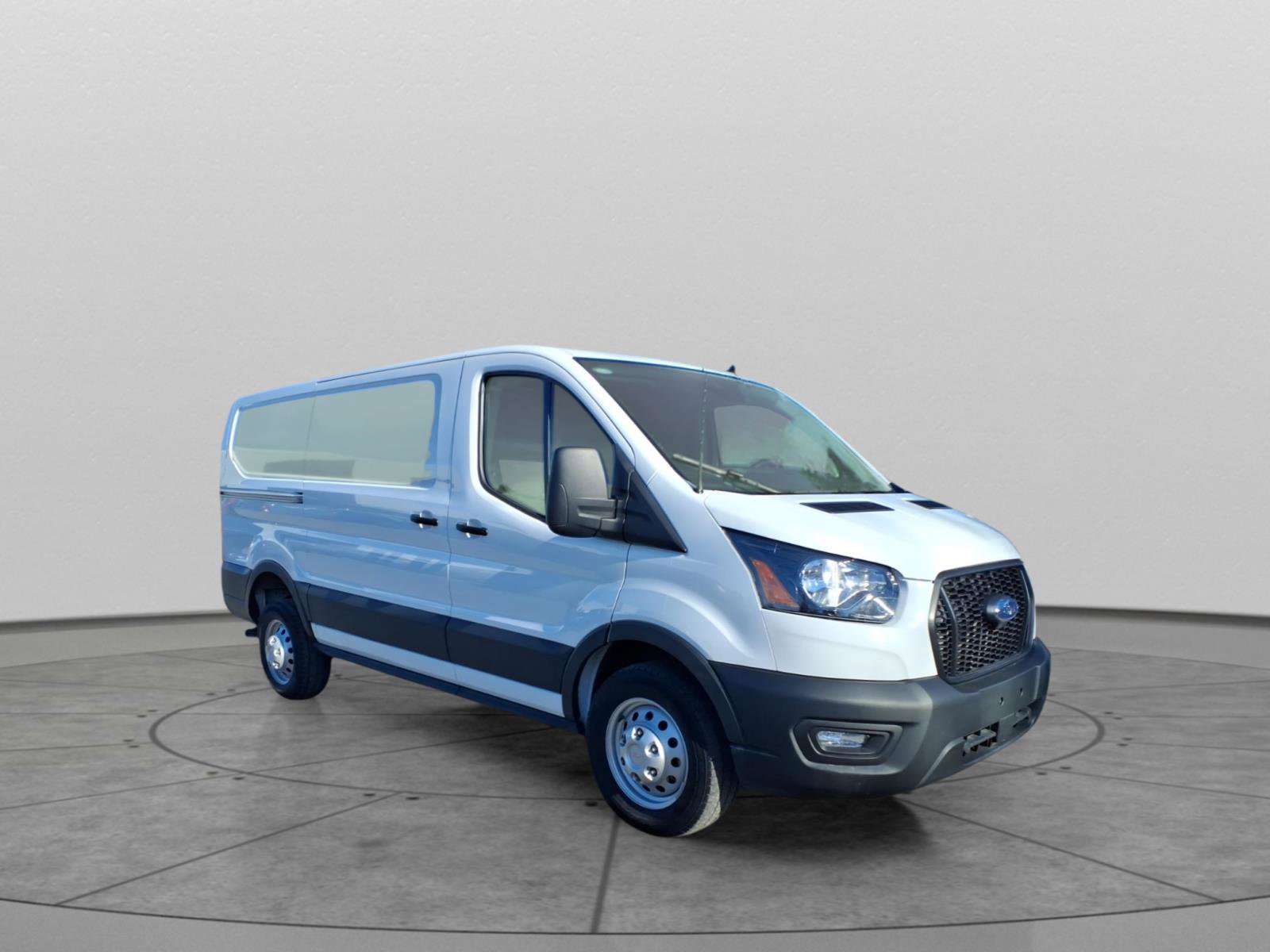 Used 2024 Ford Transit 150 Low Roof AWD image 3