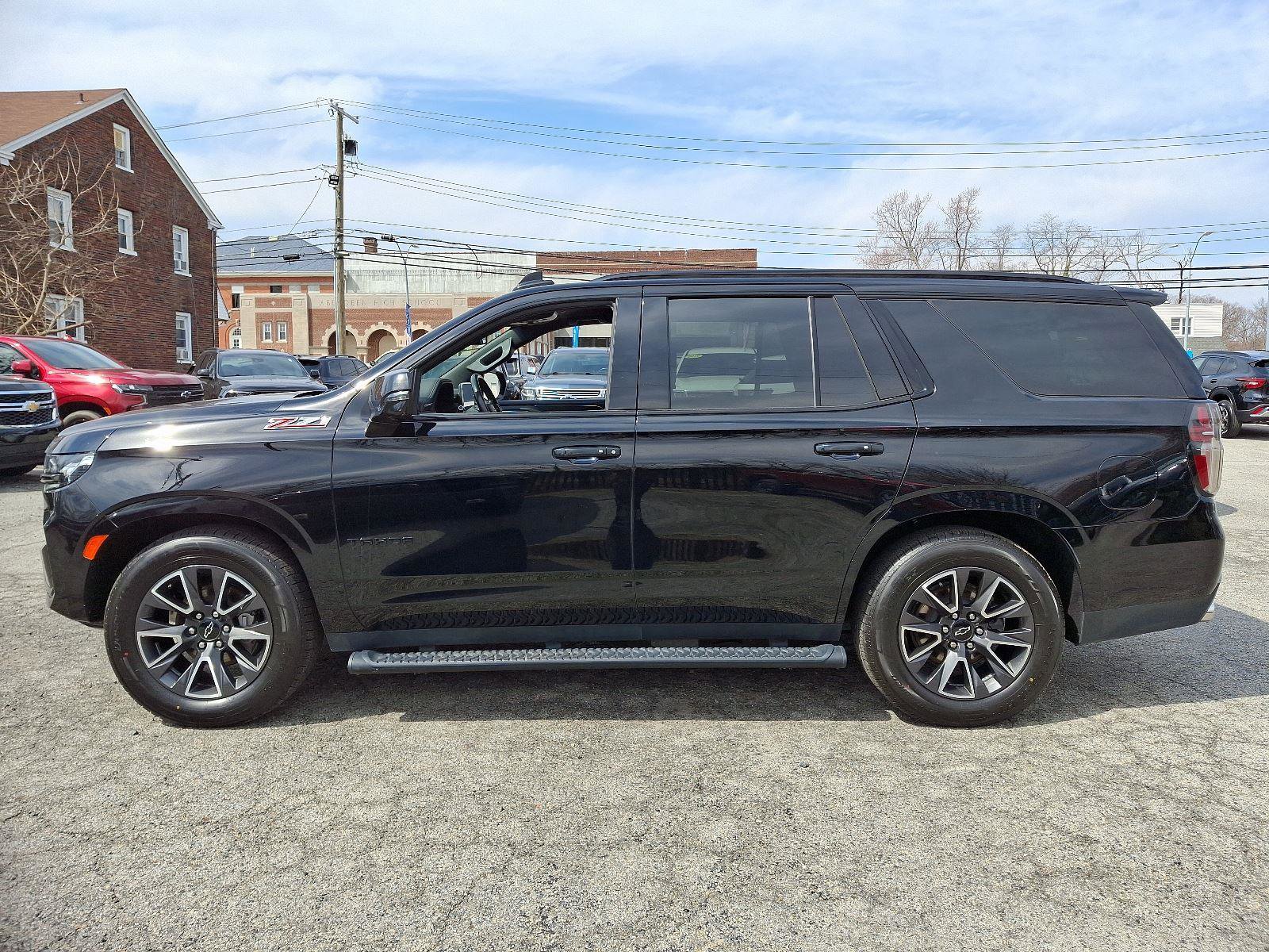 Used 2022 Chevrolet Tahoe Z71 w/ Z71 Off-Road Package image 7