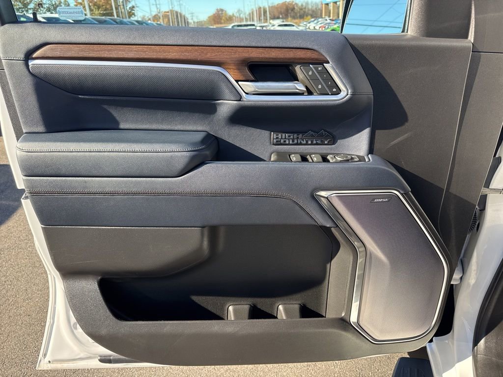 Used 2023 Chevrolet Silverado 1500 High Country w/ High Country Premium Package image 29